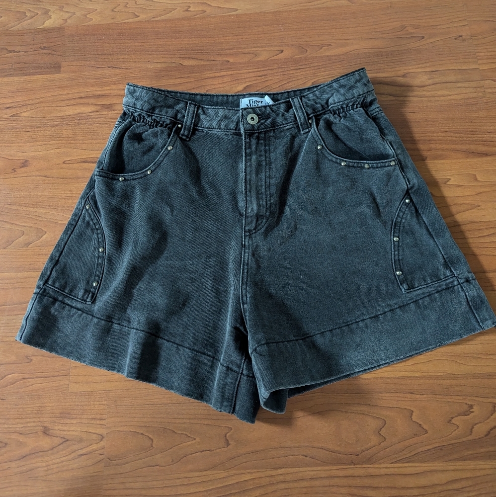 Tiger mist shorts